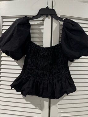 ASTR sz XS Black Puff-Sleeve Smocked Women's Top